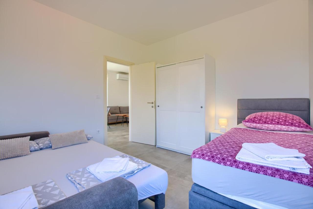 Modern Two Bedroom “sky View” In Stinjan *
