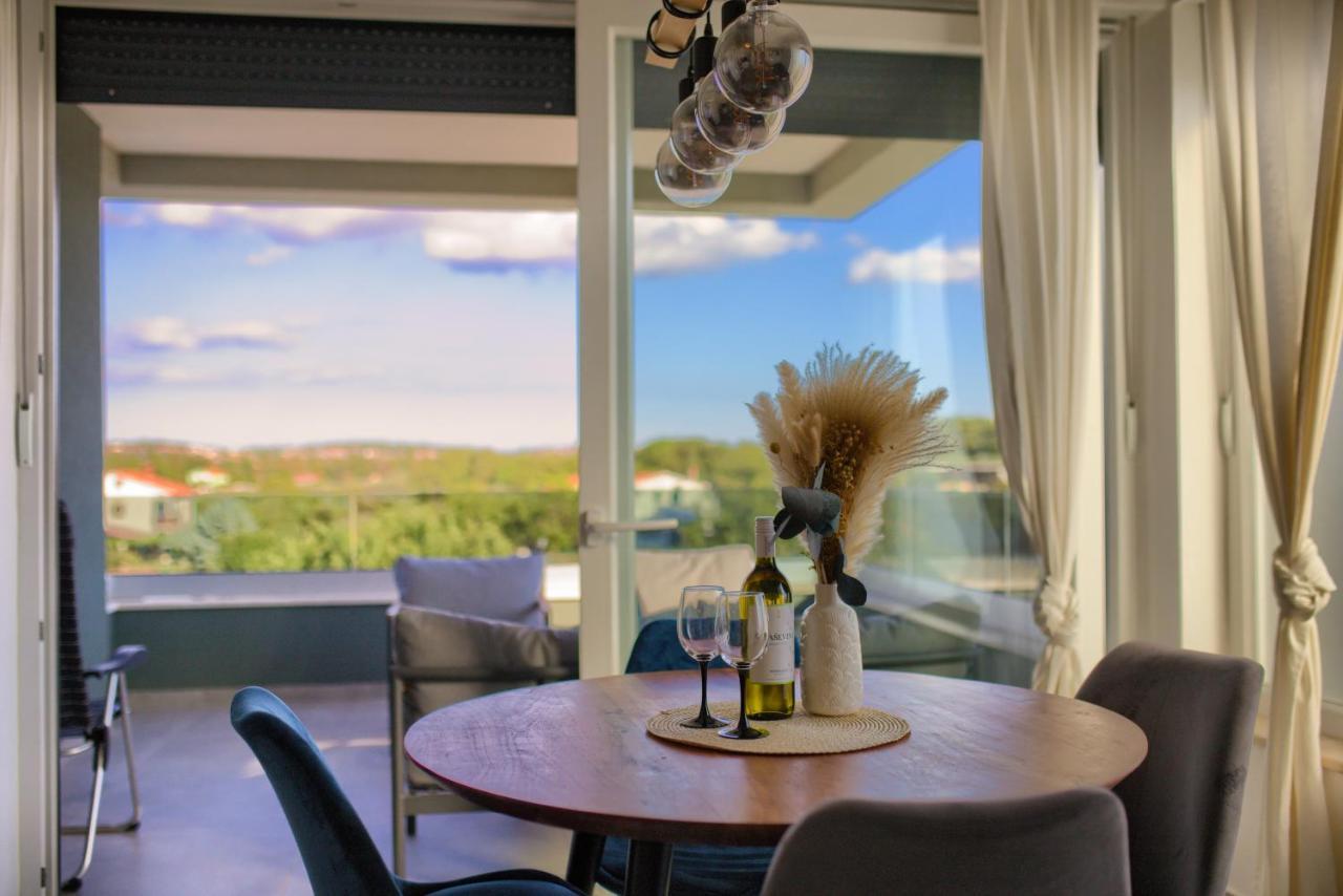 Modern Two Bedroom “sky View” In Stinjan Apartment
