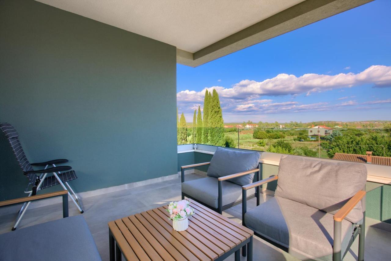 Modern Two Bedroom “sky View” In Stinjan