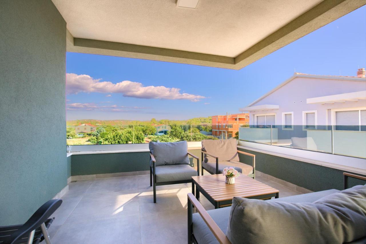 Modern Two Bedroom “sky View” In Stinjan Pula